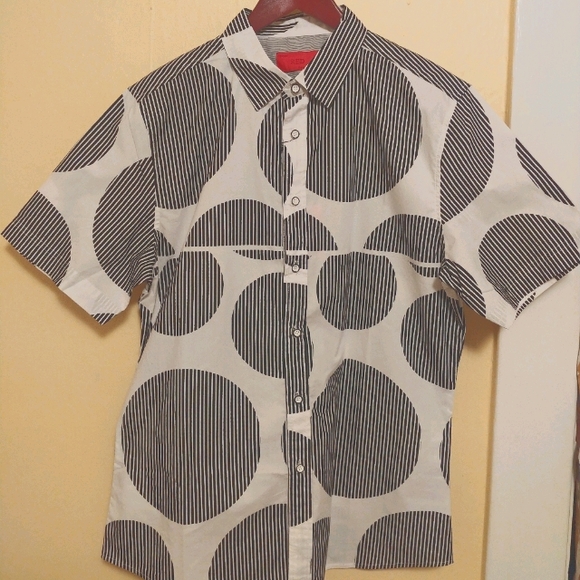 Mens Short Sleeve Button Up Large - Picture 1 of 8